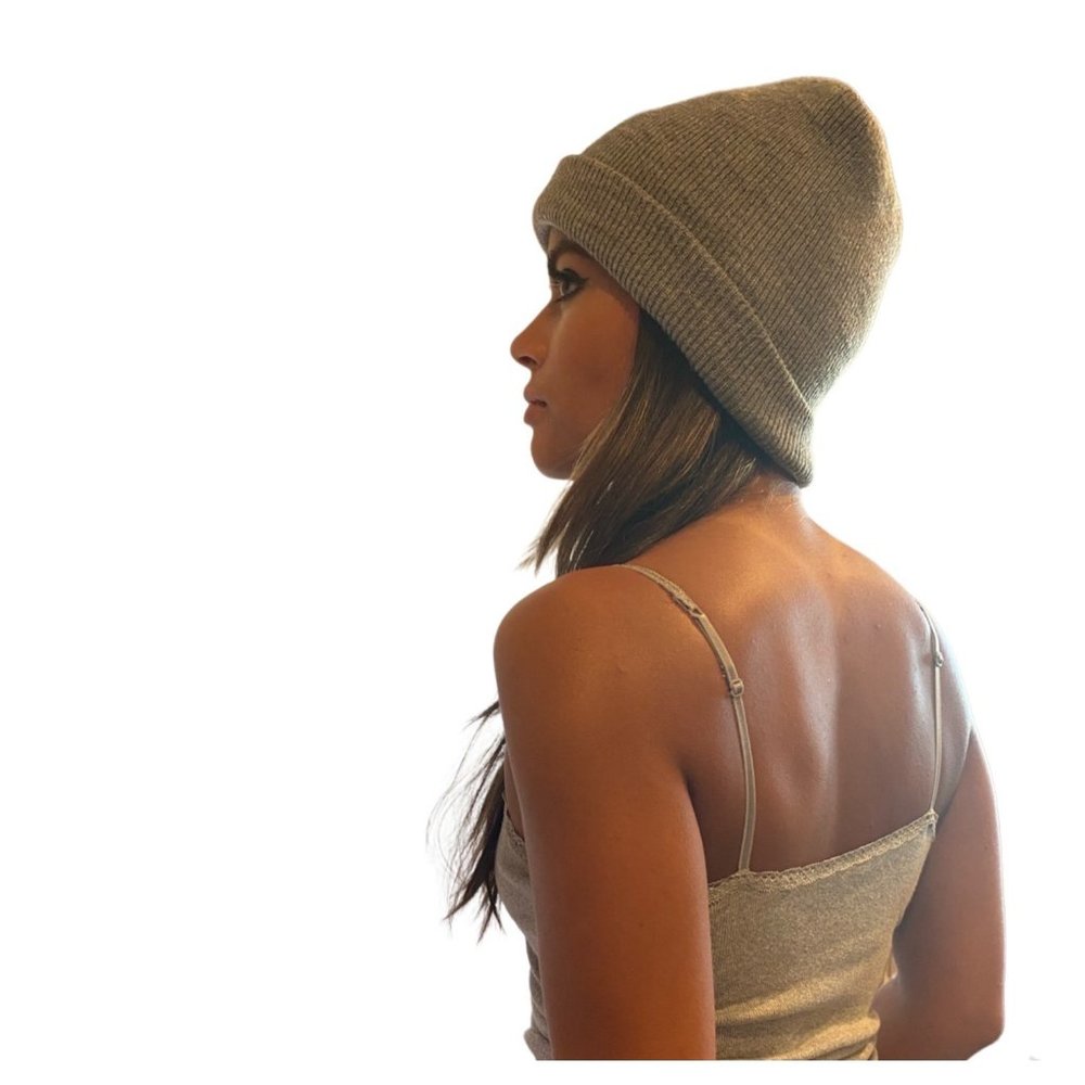 Basic Gray beanie - Picture 2 of 8